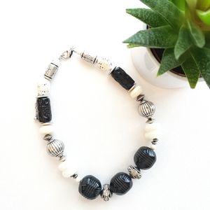 CHICO'S Black & Silver Necklace